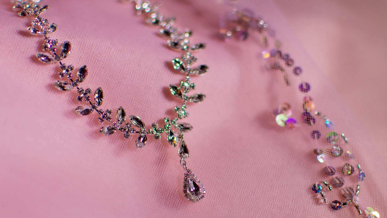 How to start your career in the jewelry business.