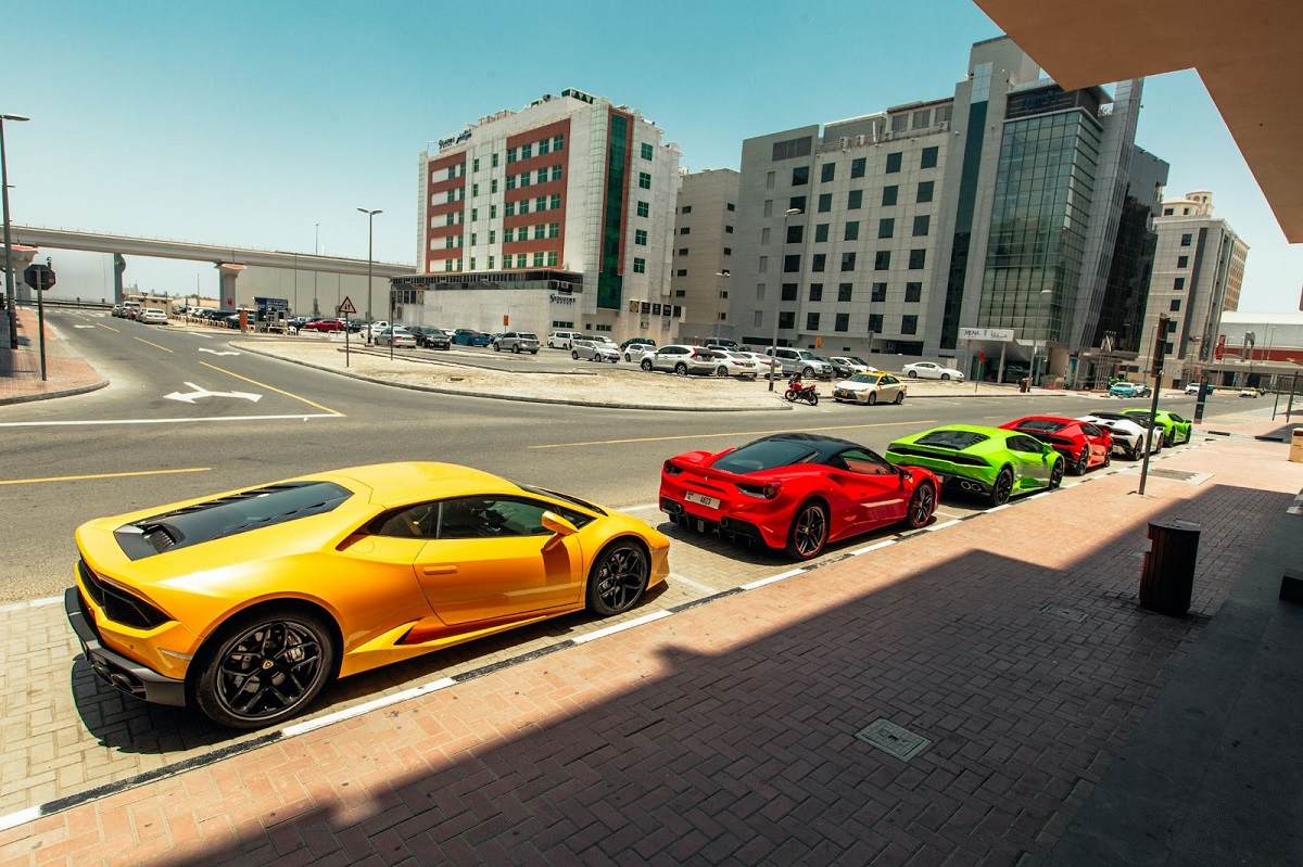 Five Reasons to Hire a Sports Car in Dubai