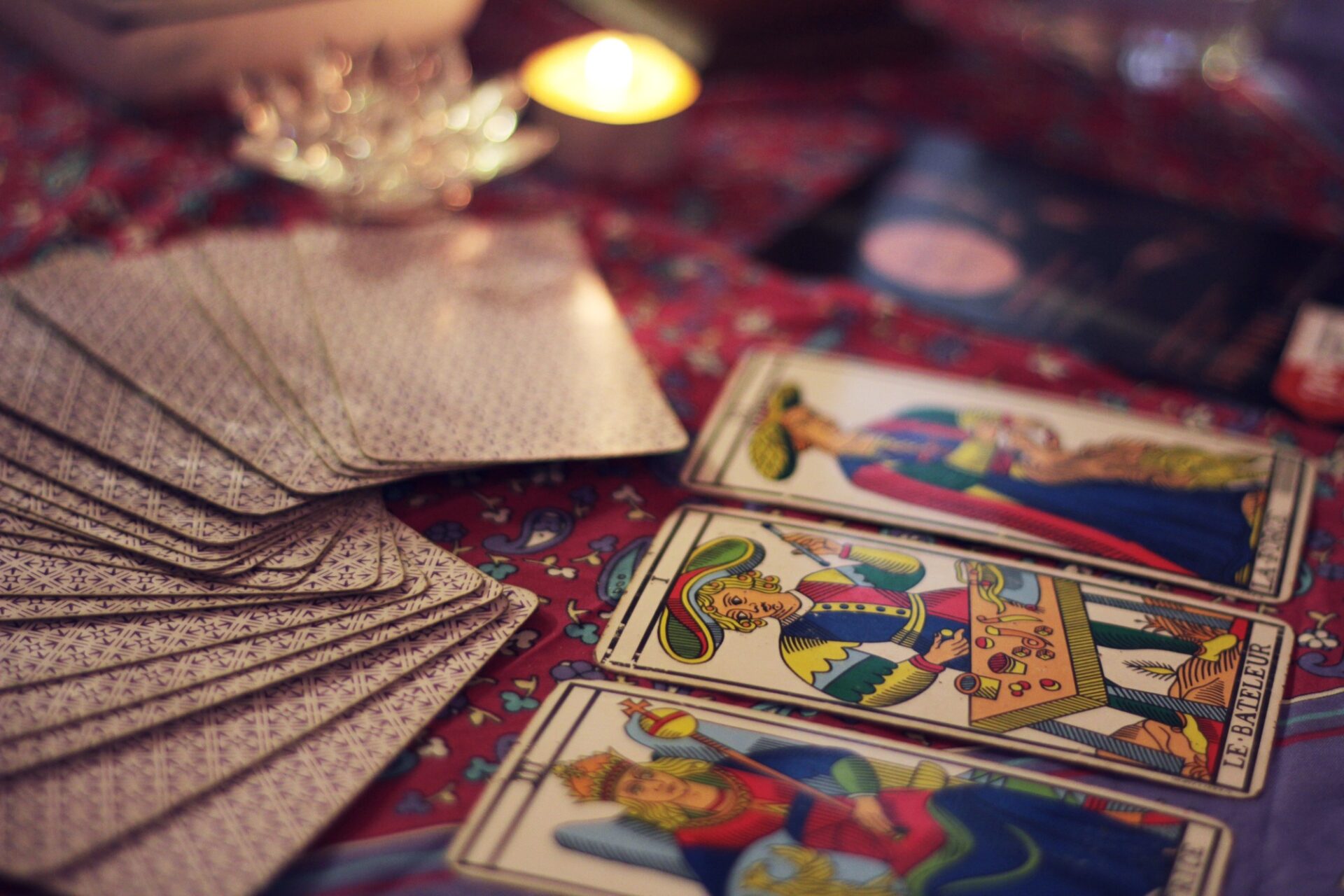 5 Helpful Tips for Starting a Tarot Reading Business