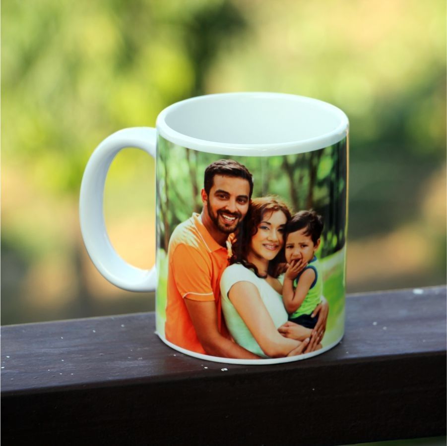 shop selling MUGS