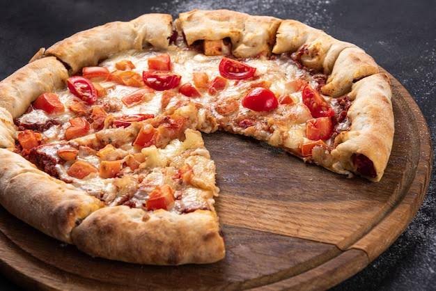 Domino's Pizza: The Ultimate Delight for Pizza Aficionados