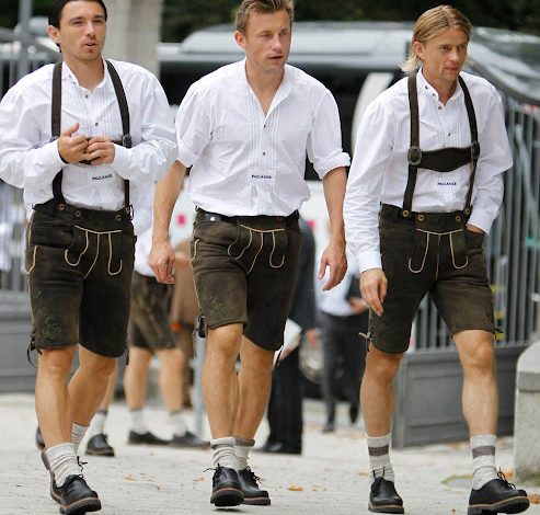 lederhosen outfit