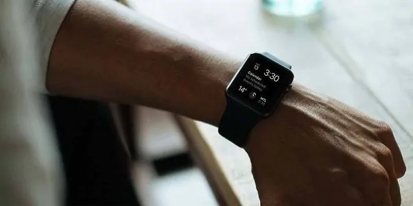 The Pros And Cons Of Smartwatches: Which Is The Best For You