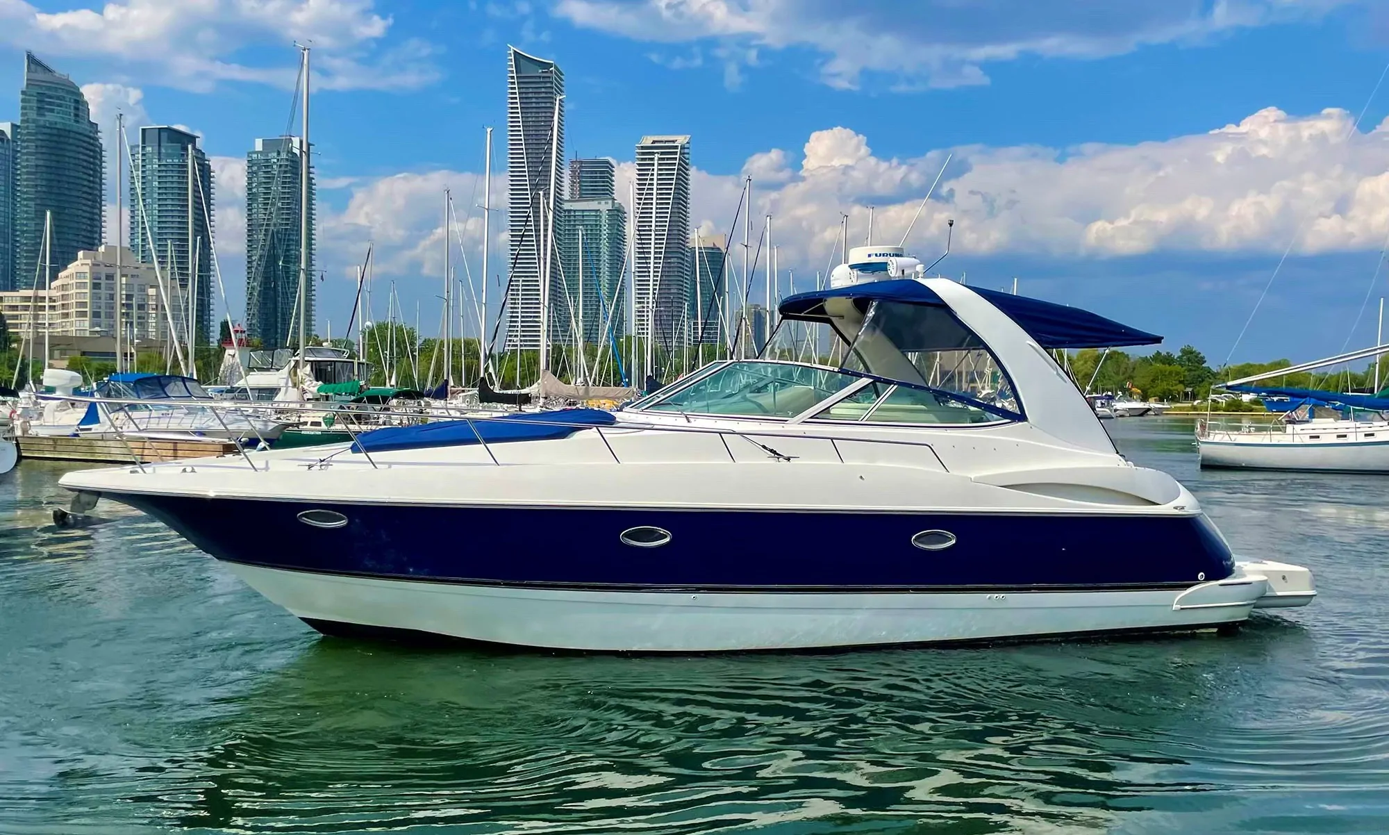 Enjoying Luxury on the Water by Renting a Yacht in Toronto